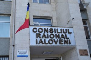 Angajații Consiliului raional Ialoveni au comemorat victimele tuturor regimurilor totalitare și autoritare