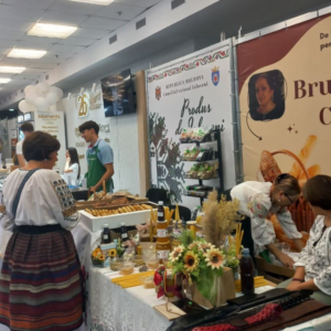 𝗖𝗼𝗻𝘀𝗶𝗹𝗶𝘂𝗹 𝗿𝗮𝗶𝗼𝗻𝗮𝗹 𝗜𝗮𝗹𝗼𝘃𝗲𝗻𝗶 𝗽𝗮𝗿𝘁𝗶𝗰𝗶𝗽𝗮̆ 𝗹𝗮 𝗘𝘅𝗽𝗼𝘇𝗶𝘁̦𝗶𝗮 𝗡𝗮𝘁̦𝗶𝗼𝗻𝗮𝗹𝗮̆ „𝗣𝗥𝗢𝗗𝗨𝗦 𝗔𝗨𝗧𝗢𝗛𝗧𝗢𝗡”, 𝗲𝗱𝗶𝘁̦𝗶𝗮 I