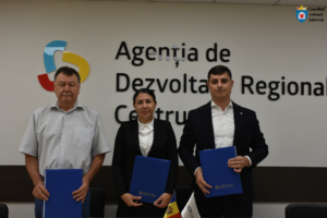 𝗧𝗿𝗲𝗶 𝗹𝗼𝗰𝗮𝗹𝗶𝘁𝗮̆𝘁̦𝗶 𝗱𝗶𝗻 𝗿𝗮𝗶𝗼𝗻𝘂𝗹 𝗜𝗮𝗹𝗼𝘃𝗲𝗻𝗶, 𝗺𝗮𝗶 𝗮𝗽𝗿𝗼𝗮𝗽𝗲 𝗱𝗲 𝗮 𝗮𝘃𝗲𝗮 𝗮𝗽𝗮̆ 𝗽𝗼𝘁𝗮𝗯𝗶𝗹𝗮̆. 𝗔 𝗳𝗼𝘀𝘁 𝘀𝗲𝗺𝗻𝗮𝘁 𝗰𝗼𝗻𝘁𝗿𝗮𝗰𝘁𝘂𝗹 𝗽𝗲𝗻𝘁𝗿𝘂 𝗶̂𝗻𝗰𝗲𝗽𝗲𝗿𝗲𝗮 𝗹𝘂𝗰𝗿𝗮̆𝗿𝗶𝗹𝗼𝗿 𝗱𝗲 𝗰𝗼𝗻𝘀𝘁𝗿𝘂𝗰𝘁̦𝗶𝗲 𝗮 𝗮𝗽𝗲𝗱𝘂𝗰𝘁𝘂𝗹𝘂𝗶 𝗺𝗮𝗴𝗶𝘀𝘁𝗿𝗮𝗹