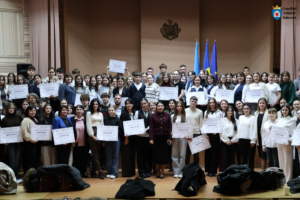 Cele 53 de echipe finaliste ale rundei a XXXI-a a Programului de granturi mici pentru tineri au primit certificatele de finanțare