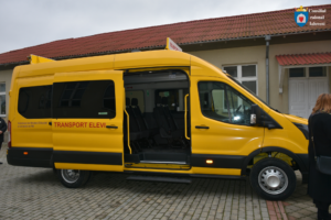 𝗨𝗻 𝗻𝗼𝘂 𝗺𝗶𝗰𝗿𝗼𝗯𝘂𝘇 𝘀̦𝗰𝗼𝗹𝗮𝗿 𝗽𝗲𝗻𝘁𝗿𝘂 𝗲𝗹𝗲𝘃𝗶𝗶 𝗱𝗶𝗻 𝗥𝘂𝘀𝗲𝘀̦𝘁𝗶𝗶 𝗩𝗲𝗰𝗵𝗶 𝘀̦𝗶 𝗥𝘂𝘀𝗲𝘀̦𝘁𝗶𝗶 𝗡𝗼𝗶