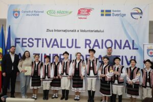 𝗙𝗲𝘀𝘁𝗶𝘃𝗮𝗹𝘂𝗹 𝗿𝗮𝗶𝗼𝗻𝗮𝗹 𝗮𝗹 𝗧𝗶𝗻𝗲𝗿𝗶𝗹𝗼𝗿 𝗔𝗰𝘁𝗶𝘃𝗶, 𝗲𝗱𝗶𝘁̦𝗶𝗮 𝗫𝗩𝗜, 𝗱𝗲𝘀𝗳𝗮̆𝘀̦𝘂𝗿𝗮𝘁 𝗶̂𝗻 𝗰𝗮𝗱𝗿𝘂𝗹 𝗰𝗲𝗹𝗲𝗶 𝗱𝗲-𝗮 𝗫𝗫𝗫𝗜-𝗮 𝗿𝘂𝗻𝗱𝗲 𝗱𝗲 𝗴𝗿𝗮𝗻𝘁𝘂𝗿𝗶 𝗺𝗶𝗰𝗶