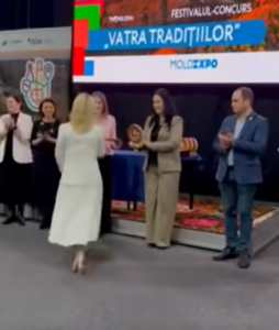 𝗖𝗼𝗻𝘀𝗶𝗹𝗶𝘂𝗹 𝗿𝗮𝗶𝗼𝗻𝗮𝗹 𝗜𝗮𝗹𝗼𝘃𝗲𝗻𝗶, 𝗱𝗲𝗰𝗲𝗿𝗻𝗮𝘁 𝗰𝘂 𝗹𝗼𝗰𝘂𝗹 𝗜 𝗹𝗮 „𝗧𝗼𝘂𝗿𝗶𝘀𝗺 & 𝗧𝗿𝗮𝘃𝗲𝗹 𝗘𝘅𝗽𝗼 𝟮𝟬𝟮𝟲” 𝗽𝗲𝗻𝘁𝗿𝘂 𝗰𝗲𝗮 𝗺𝗮𝗶 𝗮𝘂𝘁𝗲𝗻𝘁𝗶𝗰𝗮̆ 𝗽𝗿𝗲𝘇𝗲𝗻𝘁𝗮𝗿𝗲 𝗮 𝘁𝗿𝗮𝗱𝗶𝘁̦𝗶𝗶𝗹𝗼𝗿 𝗹𝗼𝗰𝗮𝗹𝗲