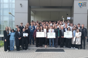 Concursul de erudiție „Gândește global, acționează local”, secțiunea liceu, și-a desemnat câștigătorii
