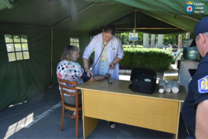 Sprijin pentru cetățenii din raionul Ialoveni în zilele de caniculă: apă potabilă și asistență medicală