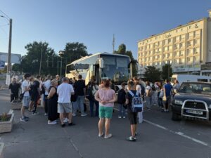 Tinerii activi din raionul Ialoveni beneficiază de un program de odihnă și dezvoltare în județul Dâmbovița
