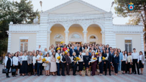 𝗖𝗼𝗺𝘂𝗻𝗶𝘁𝗮𝘁𝗲𝗮 𝗲𝗱𝘂𝗰𝗮𝘁̦𝗶𝗼𝗻𝗮𝗹𝗮̆ 𝗱𝗶𝗻 𝗿𝗮𝗶𝗼𝗻𝘂𝗹 𝗜𝗮𝗹𝗼𝘃𝗲𝗻𝗶, 𝗰𝗲𝗹𝗲𝗯𝗿𝗮𝘁𝗮̆ 𝗱𝗲 𝗭𝗶𝘂𝗮 𝗹𝘂𝗰𝗿𝗮̆𝘁𝗼𝗿𝘂𝗹𝘂𝗶 𝗱𝗶𝗻 𝗶̂𝗻𝘃𝗮̆𝘁̦𝗮̆𝗺𝗮̂𝗻𝘁